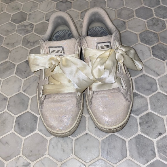 Puma Basket Sneakers Creme Iridencent - Picture 2 of 3